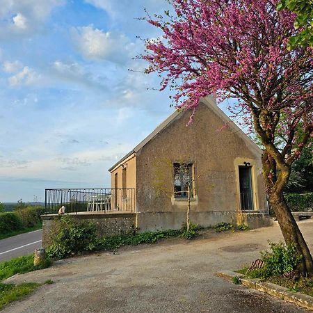 Gite Au Pied De La Colline Vezelay Exterior photo